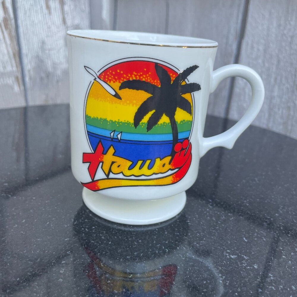 Vtg Hawaii Beach Rainbow Ceramic Coffee Mug 21K Gold Trim Made Japan Handpainted